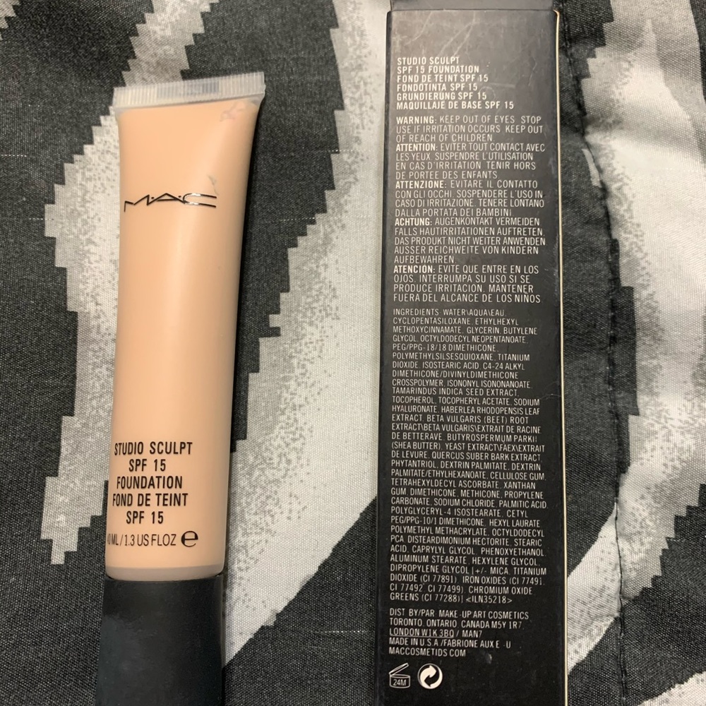 MAC Base - Picture 3 of 3